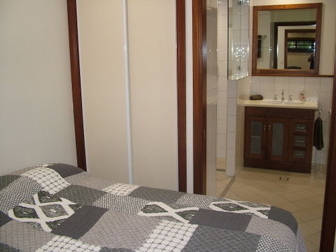 The Summit B&B - VIC Tourism 5