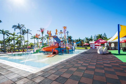 Oaks Sunshine Coast Oasis Resort - VIC Tourism 5