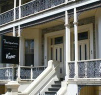 Glenelg Beach Hostel