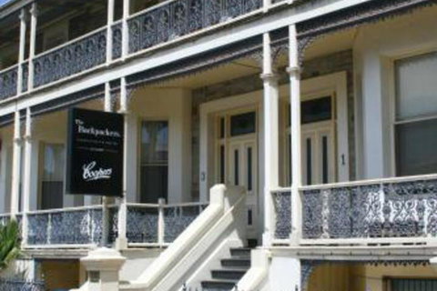 Glenelg Beach Hostel - VIC Tourism 0