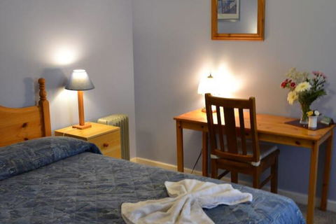 Palms Bed & Breakfast - VIC Tourism 5