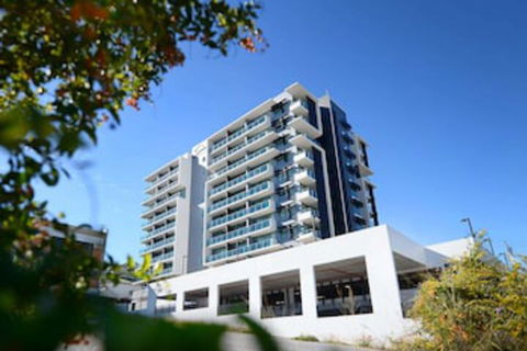 Oaks Gladstone Grand Hotel - VIC Tourism 0