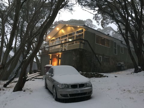 Amber Lodge Mt Buller - Hostel - VIC Tourism 1