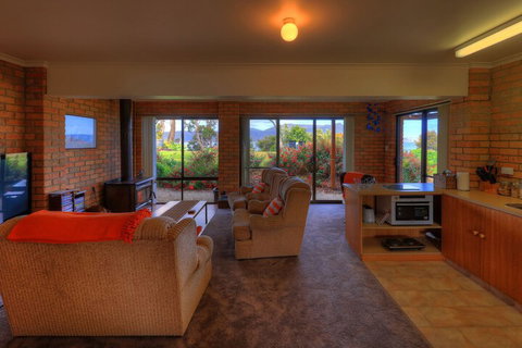 Sea Change Safety Cove - VIC Tourism 3