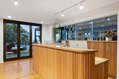 Hotel Nelson - VIC Tourism 3