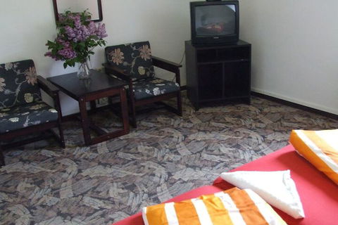 Blackboy Tree Motel - VIC Tourism 6