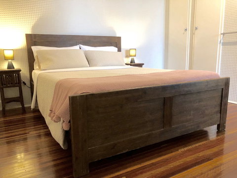 Five 3 Five - The Beachside Barracks - VIC Tourism 4