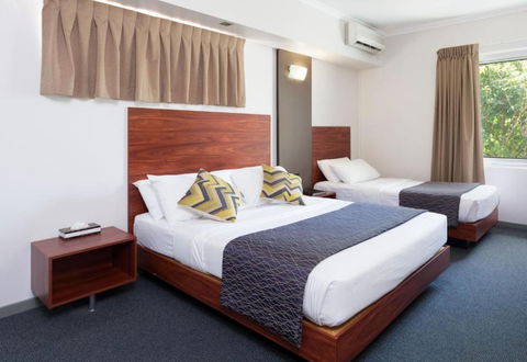 Rocklea International Motel - VIC Tourism 4