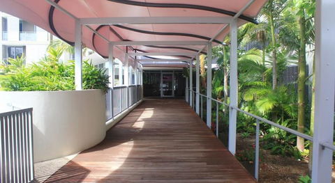 Signature Waterfront Apartments - VIC Tourism 3