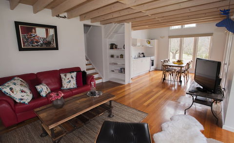 Abby's Cottages - VIC Tourism 0