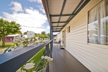 Warragul Gardens Holiday Park - VIC Tourism 1
