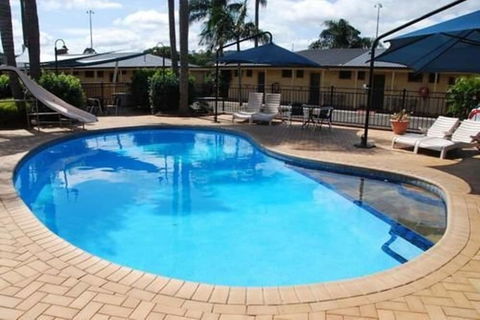 James Street Motor Inn - VIC Tourism 3