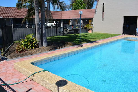 Alabaster Motor Inn Taree - VIC Tourism 2