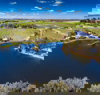 Stonewell Cottages  Vineyards - VIC Tourism