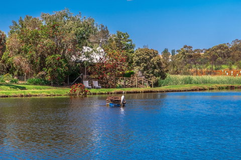 Stonewell Cottages & Vineyards - VIC Tourism 4
