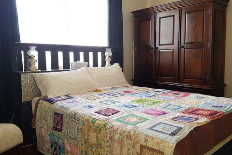 The Postmaster Inn BnB - VIC Tourism 2