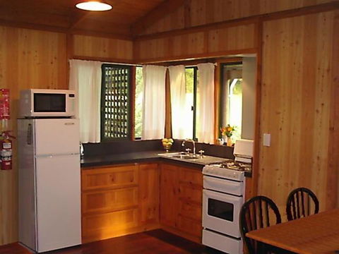 Hawke Brook Chalets - VIC Tourism 6