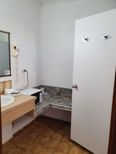 Moonraker Motor Inn - VIC Tourism 3