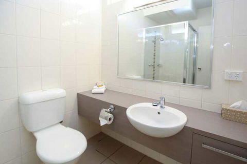 Sandors Motor Inn - VIC Tourism 7