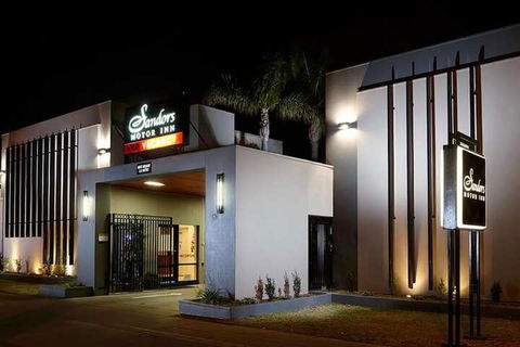 Sandors Motor Inn - VIC Tourism 4