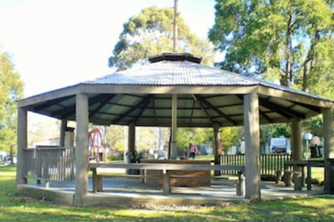 Mallacoota's Shady Gully Caravan Park - VIC Tourism 0
