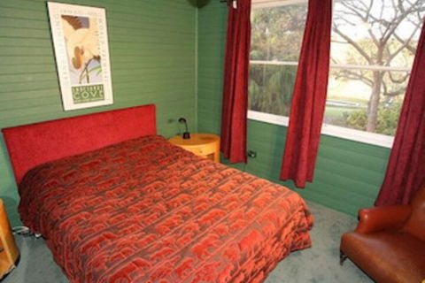 Hermitage Cottage - VIC Tourism 3