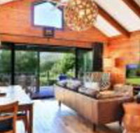 Kangaroo Valley Timber Cabin - VIC Tourism