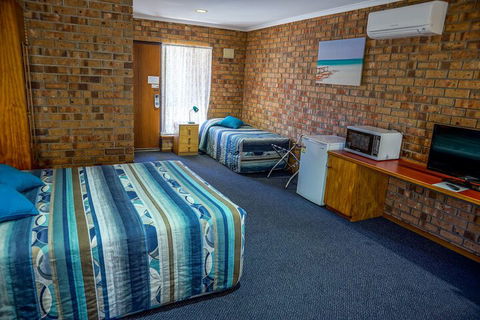 Kadina Gateway Motor Inn - VIC Tourism 7