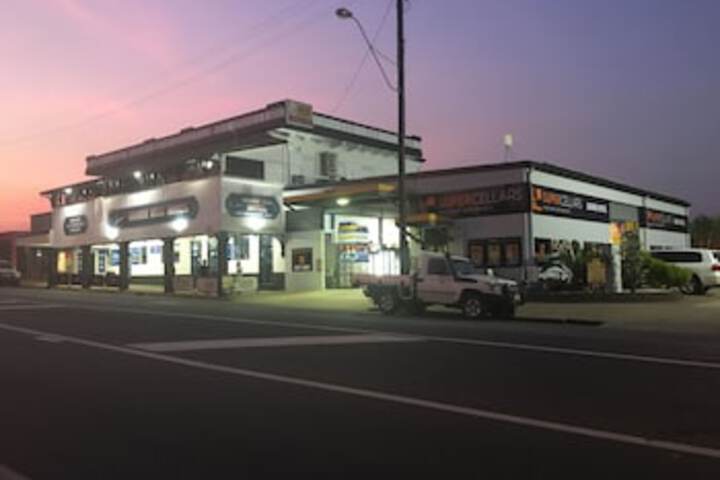 Sundown QLD VIC Tourism