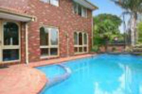 Frankston B & B - VIC Tourism 0