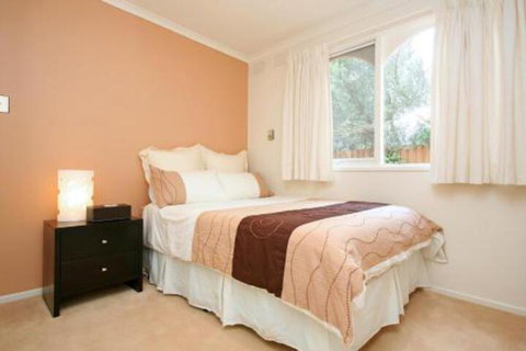 Frankston B & B - VIC Tourism 4