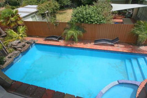 Frankston B & B - VIC Tourism 2