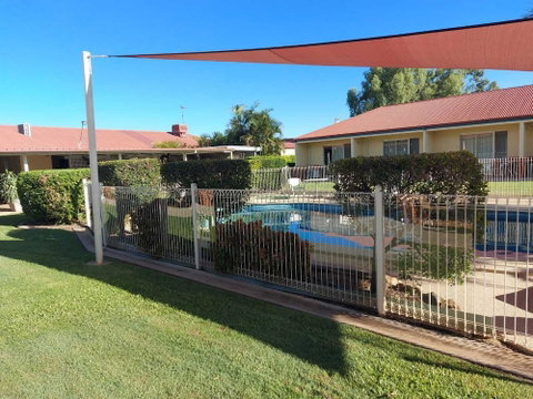 Emerald Explorers Inn - VIC Tourism 4