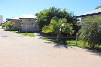 Emerald Park Motel - VIC Tourism 4