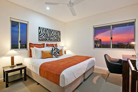 Beachlife Holiday Apartments - VIC Tourism 4