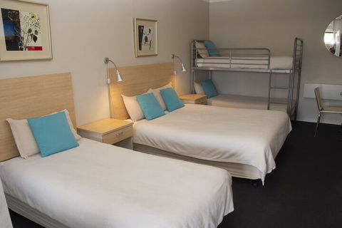 Nebula Motel Cooma - VIC Tourism 3