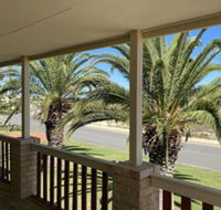 Whispering Palms - VIC Tourism