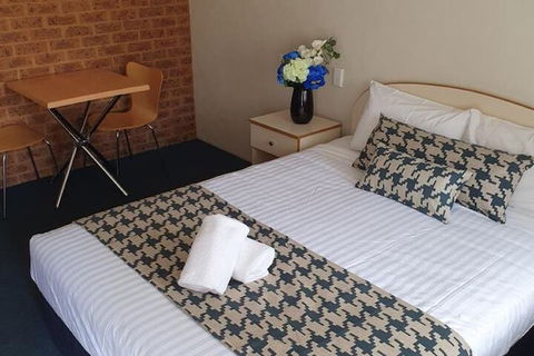 MAS Country Colonial Motor Inn - VIC Tourism 5