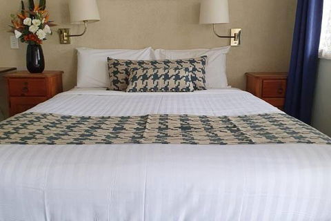 MAS Country Colonial Motor Inn - VIC Tourism 7
