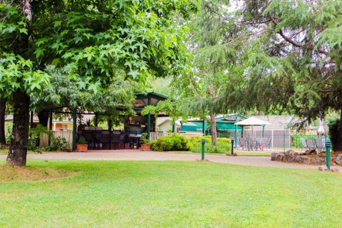 Silver Birches Holiday Unit 1 - VIC Tourism 2