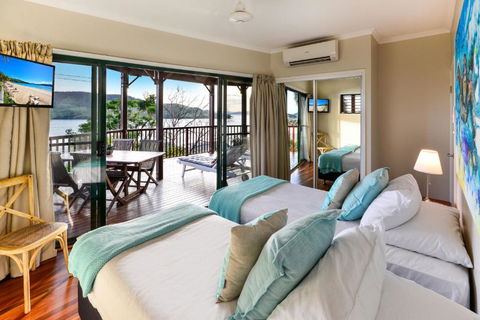 NEWLY BEAUTFULLY RENOVATED 16 The Casuarina 3 Bedroom House With 180 Degree Ocean Views - VIC Tourism 3