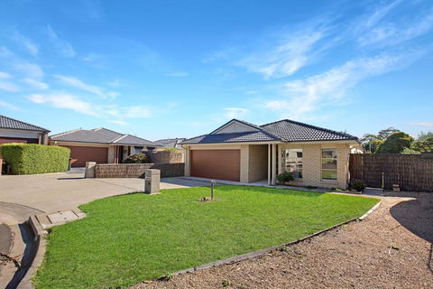 Toonalook Retreat Pet Friendly & Close To Town - VIC Tourism 4