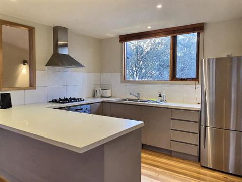 Alpine Walkabout Alpine Getaways - VIC Tourism 4