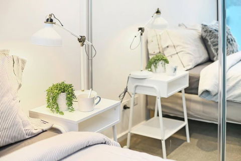 A Modern & Central Apt With Beautiful City Views - VIC Tourism 4