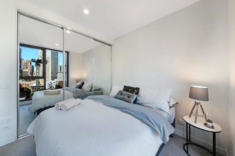 A Cozy & Stylish Suite Near Melbourne Central - VIC Tourism 5