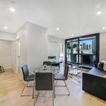 A Cozy & Stylish Suite Near Melbourne Central - VIC Tourism 0