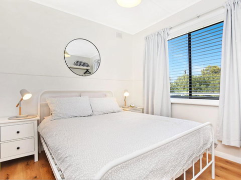 Scenic Shack 4 Scenic Way - VIC Tourism 2