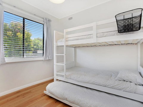 Scenic Shack 4 Scenic Way - VIC Tourism 5