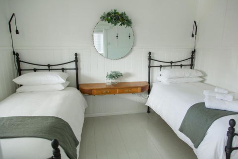 The Rested Guest 3 Bedroom Cottage West Wyalong - VIC Tourism 5