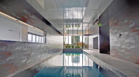 A Modern 2BR CBD Apt City Views FREE Parking - VIC Tourism 4